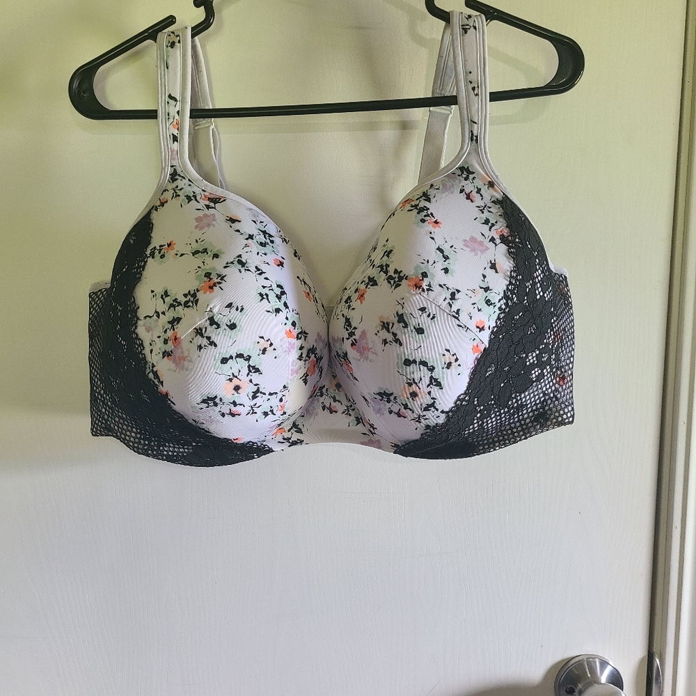 Lane Bryant 44 F Bra